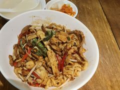 生爆牛肉面-寻裕记·现炒浇头面(人民广场店)