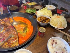 -萍姐火锅·公路夜市(武汉首店)