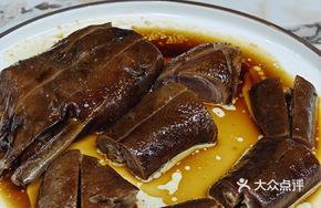 Braised Goose Head and Neck