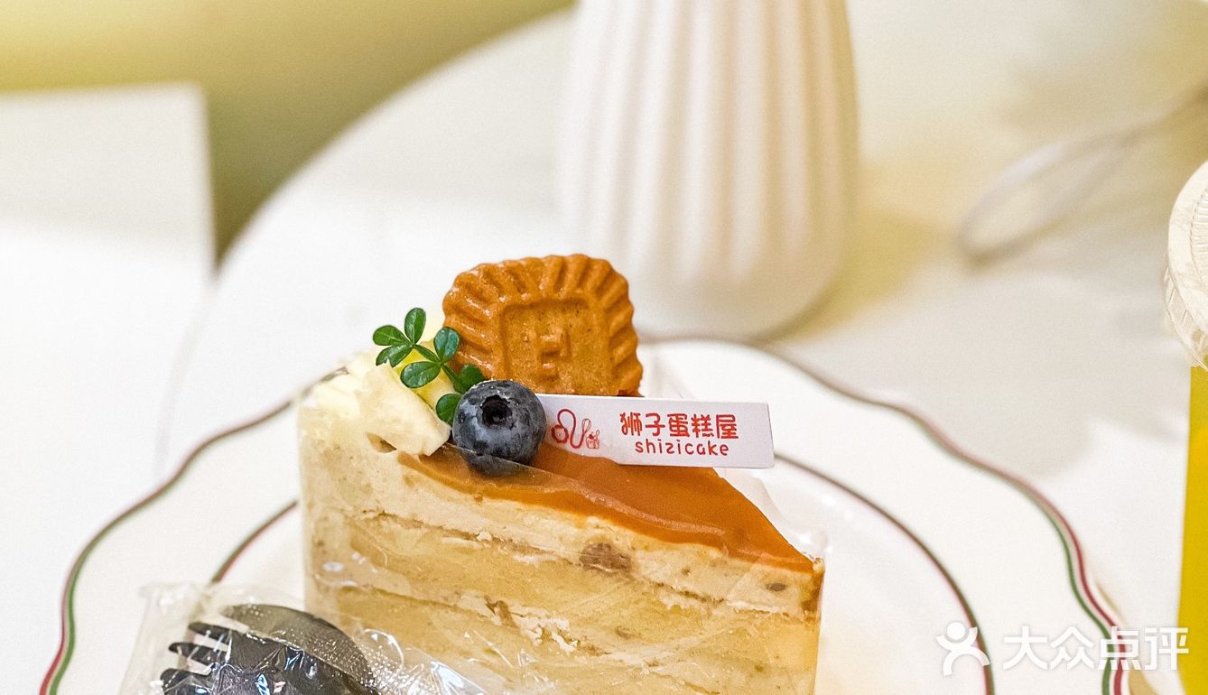 万象城独立蛋糕店🍰奶呼呼的