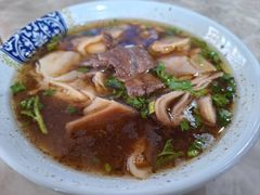 -赵氏牛肉罩火烧