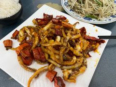 脆椒辣鱿鱼-兴国苑酒店