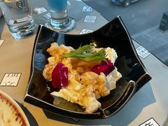 -穹六人间 people 6(岳阳路店)