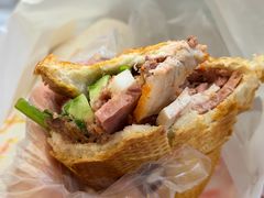 -Bánh Mì Huynh Hoa