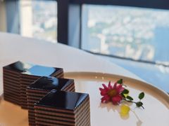 蓝山千层咖啡糕-景月阁空中食府(希尔顿酒店)