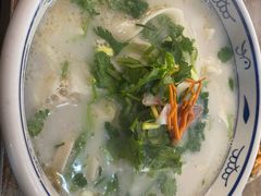 -吕记清真美食城(永兴服装街店)
