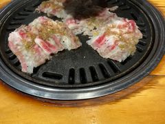 -唯成•韩国炭火烤肉 유성고기