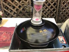 -刘姐啤酒鱼民族演艺餐厅(西街总店)