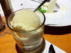 香草味冰淇淋-斗牛士牛排(南京东路店)