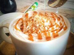 太妃榛果拿铁-自由之丘