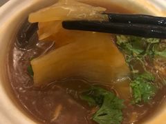 砂锅鱼翅-泰国村酒楼(室内体育馆店)