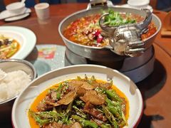 -万重锦·人文川菜馆(骡马市店)