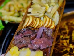 -阿山卓·野生菌火锅·纳西火塘烤肉