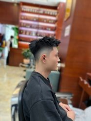 -尼特斯男士发型馆