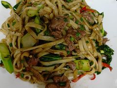 湿炒牛河-华威达牛庄(黄埔大道西店)