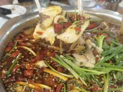 -乡土特色.冷锅鱼.牦牛肉汤锅