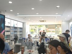 -荣耀授权专卖店(黄浦浙江中路店)
