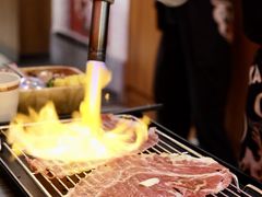 铺天盖地火牛寿司（2枚）-仙隐小鹿中华料理(南宁万象城店)