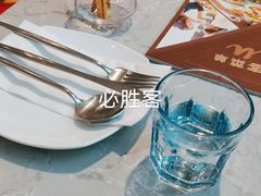 -必胜客(东部星悦天地店)