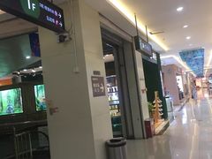 -港澳广场购物中心