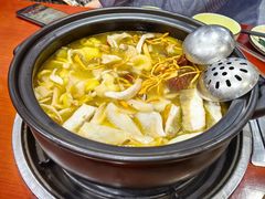 -菌之家·专业纯野生菌火锅·特色炒菌