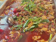 -牟记江湖重庆地标特色菜鱼蛋海鲜羊蝎子(巴南区黑金冠十多年好店)