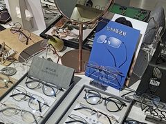 -视野联行眼镜蔡司·依视路官方授权店(顺城店)
