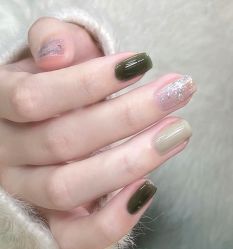 -悦指间美甲美睫