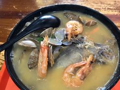 鲳鱼海鲜面-台州老六海鲜面馆(上南总店)