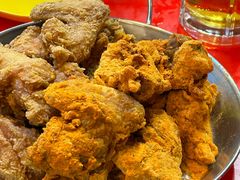 -BHC炸鸡(明洞总店)