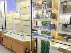 -光明眼镜·蔡司授权(徐泾店)