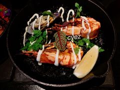 西班牙墨鱼汁铁盘海鲜饭-C&R西班牙餐厅