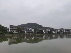 -鲁镇