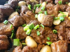 炉火盘烤梅肉-鲜小岛·铜锅涮肉