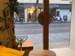 靠窗位-Radar Coffee(思南路店)