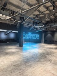 -CASTER跳舞俱乐部