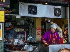 -大众跷脚牛肉馆·非遗传承单位(峨眉山店)
