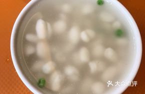 Cat's Ear Noodles with Sweet Peas and Beef Cubes