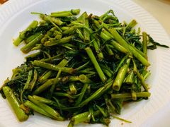 -纽顿熟食中心