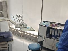 -上海仁爱医院口腔科 · 种植