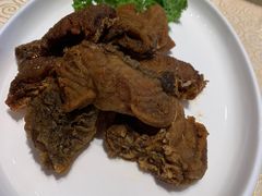 上海熏鱼-上海虹桥宾馆味翠餐厅