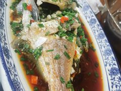 -芦茨金富饭庄·25年老字号·专做稻草鸡