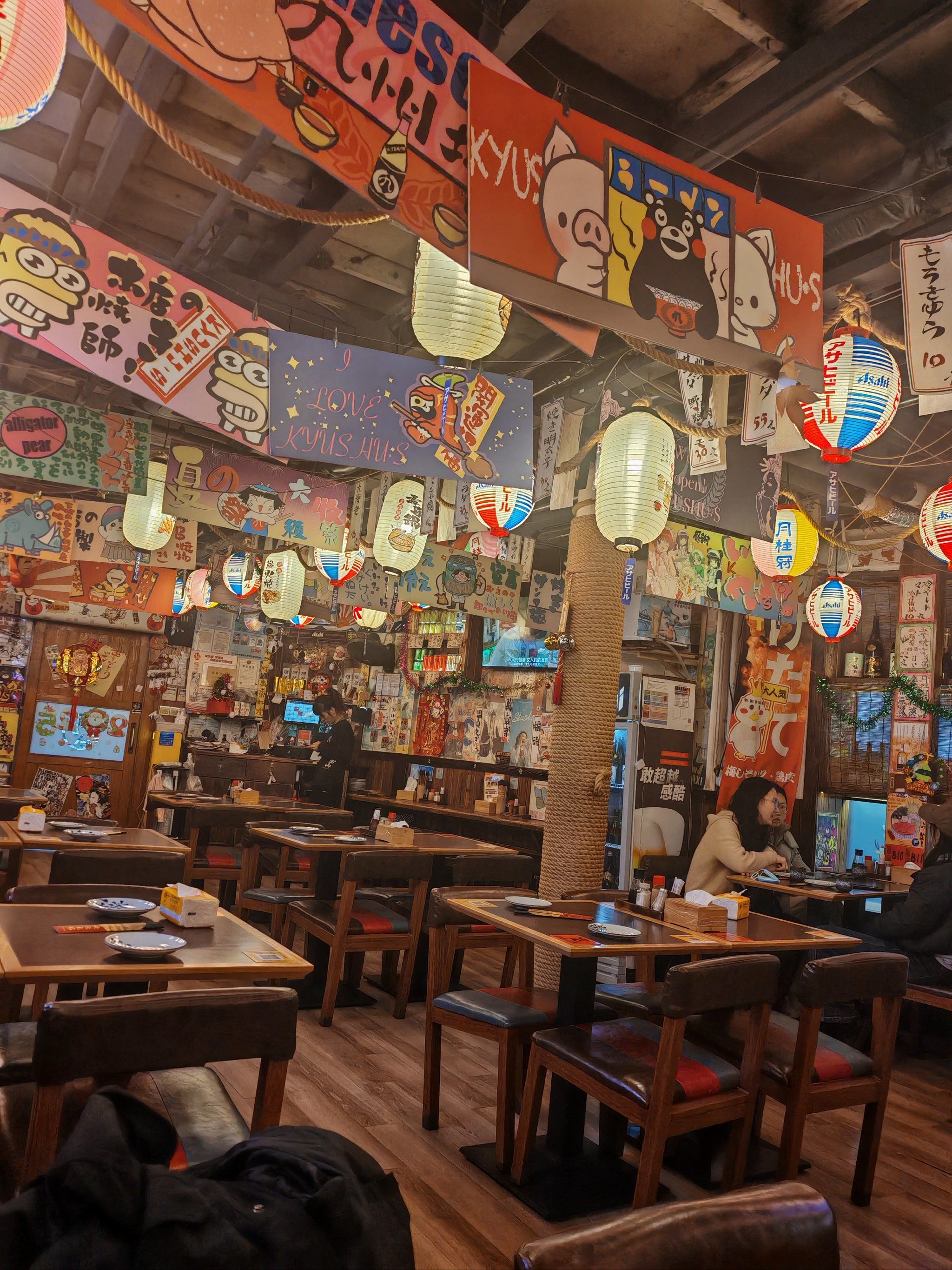 日式小酒馆的温馨角落