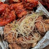 郑州人民路上这个黏不唧唧的奶酪炸鸡吼吼吃哇～ 