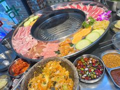 -哈哈碳都·牛肋条无限自助烤肉(台江万达店)