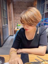 -Hello Lady发型设计