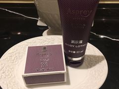 -广州富力丽思卡尔顿酒店