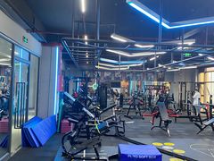 -豪思成DK健身私教连锁(凯乐国际店)