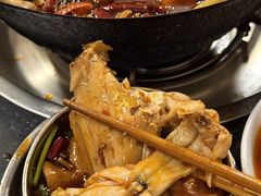 -鸿顺老铁锅美蛙鱼府(解放碑店)