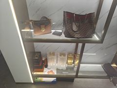 -聚云奢二手奢侈品黄金手表包包回收·中古店(上海店)